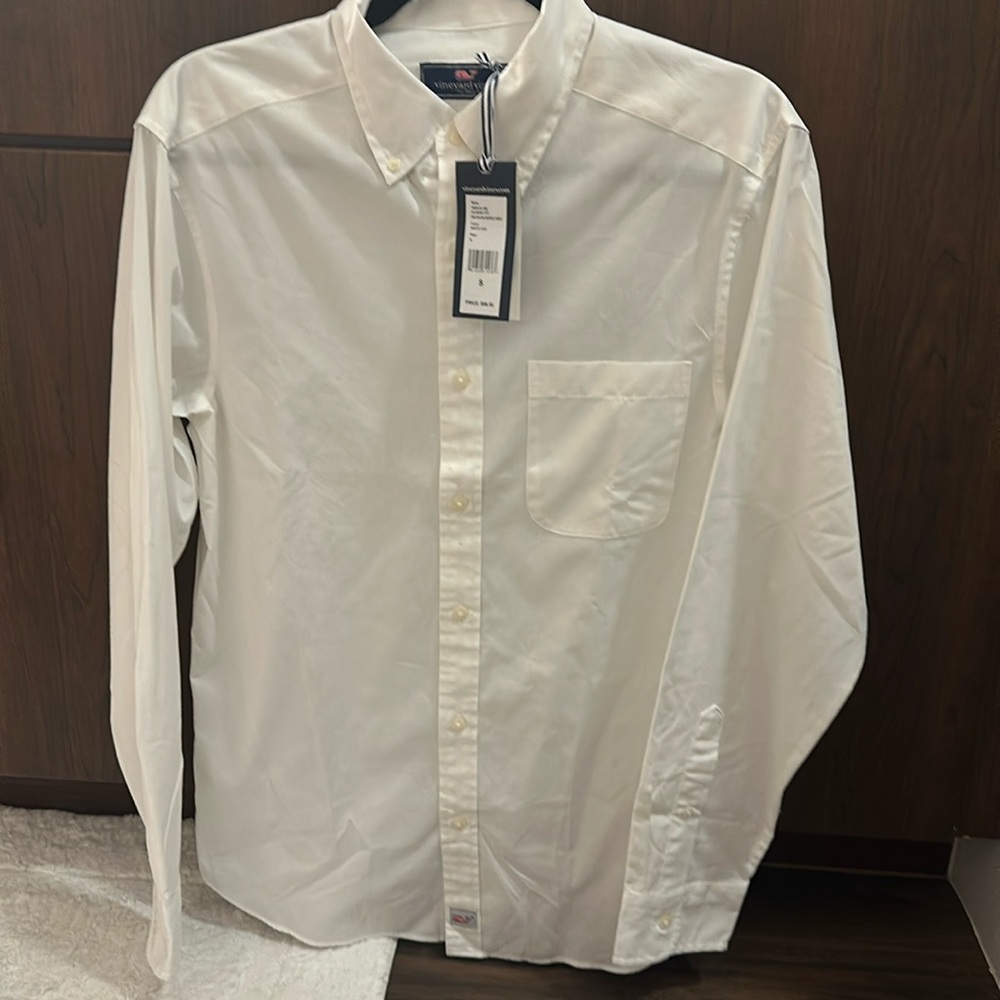 Men’s Vineyard Vines dress shirt